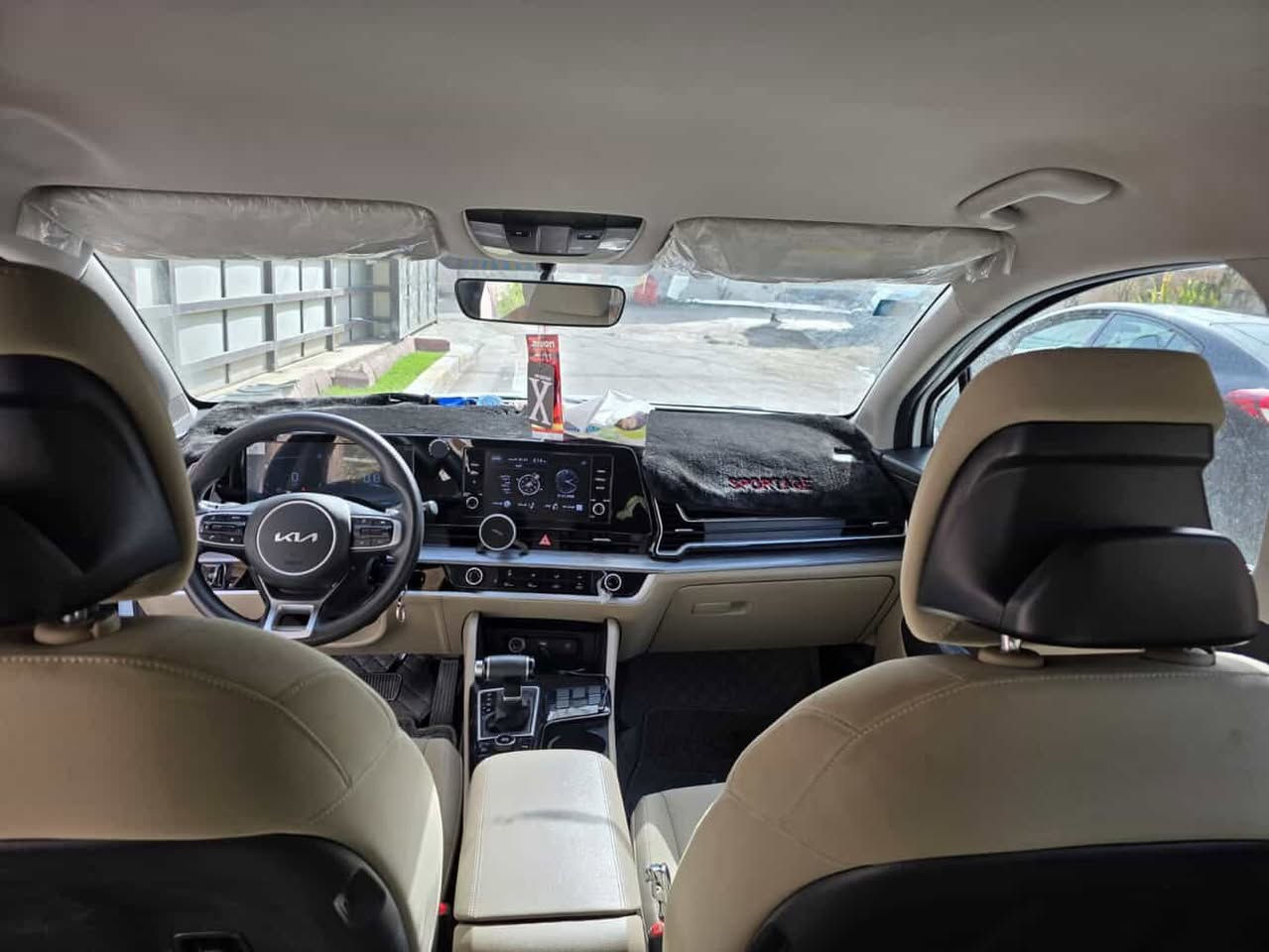 سلام عليكم كيا سبورتج خليجي مكفوله كفاله عامه موديل 2022 رقم بغداد الجديد هزة جديدة مشايه 60 والخليجي غني ع التعريف السعر 215 وبيها مجال بسيط ***********
