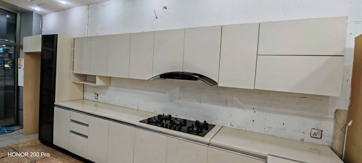 سێتی کەوانتەری تورکی MDF
زۆر جوان و پاکە ڕەنگ ئۆف وایت
بەسعرێکی زۆر گونجاو و هەرزان
قیاسی کەوانتەرەکەی 5.35ساتیمەترە
قیاسی سنگەکەی 2مەترە
تەباغ ومرەشەحێکی لەگەڵە بەزەمان
جۆنت بوێت وا دەستکاری ئەکرێت 
دووتاک دووتاکە 
بۆکڕین پەیوەندی بکەن 
***********
ناونیشان سلێمانی کانی سپیکە خوارمزگەوتی تەبایی بەرامبەر مارکێتی کەوێ السليمانية, العراق
