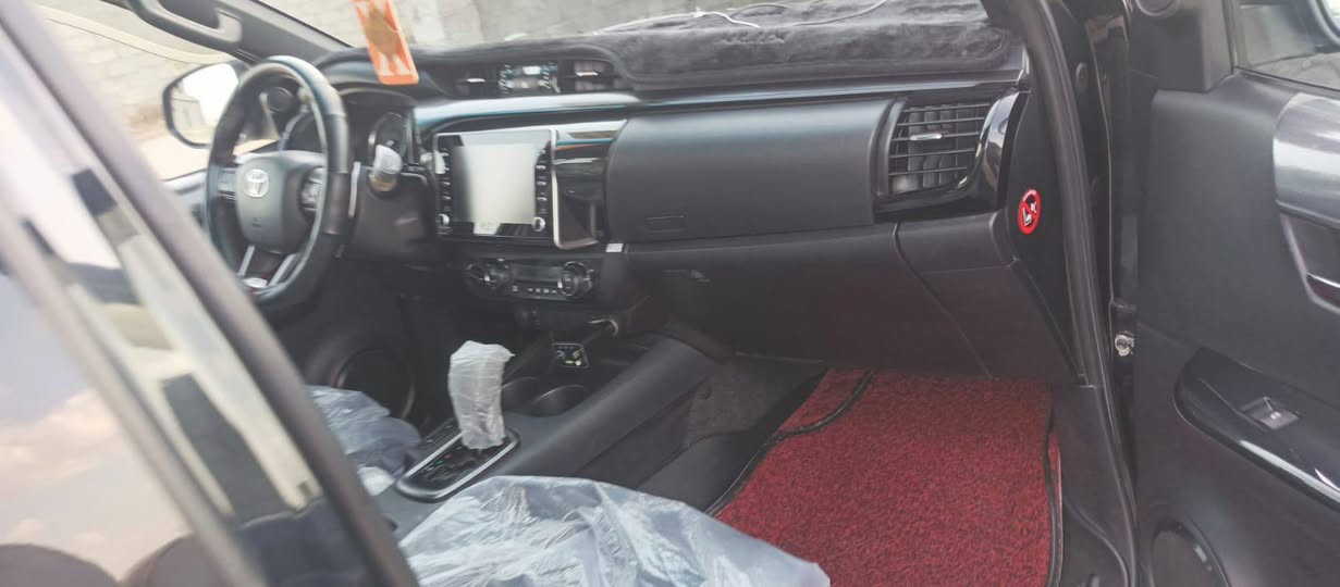 إعلان بيع سيارة (تويوتا هايلوكس GR)
النوع: تويوتا هايلوكس GR (Toyota Hilux GR).
​الموديل: 2022.
​اللون: أسود ملكي.
​المواصفات: فول مواصفات (أعلى فئة).
​حالة السيارة: مكفولة كفالة عامة (صبغ، ضرر، نقص ميكانيكي).
​الرقم: أربيل (شمالي).
​التحويل: تحويل ثاني يوم (باسم صاحب السيارة مباشرة).
​📍 المكان: الأنبار - الكرمة.
💰 السعر: يرجى التواصل على الخاص أو الاتصال برقم الهاتف.
​📞 للتواصل والاستفسار: ***********
