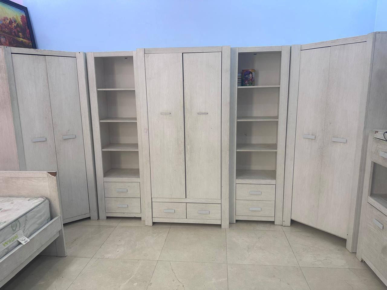 غراض للبيع غرفه اطفال جبيره وكامله سعر ٢وخمسين الف  طبلات ٥٠ الف ميز ٥٠ الف


**إذا كنت صاحب هذا الإعلان وتريد حذفه لأي سبب، رجاءا أرسل رسالة إلى الدعم الفني**