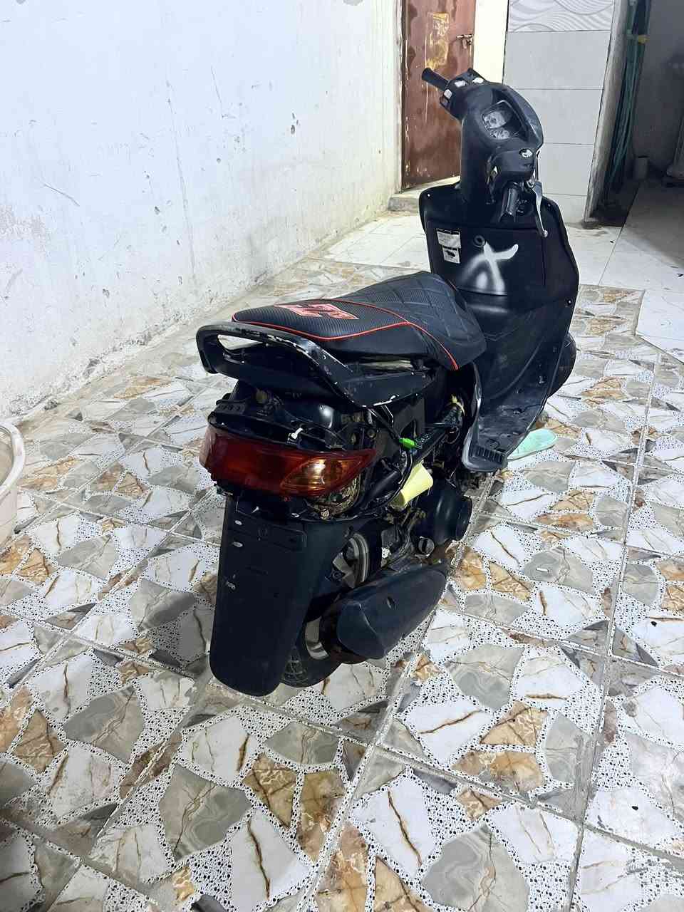 سلام عليكم فراشه للبيع محركها ماكس توني شاده حاويه شرط مامفتوح جيب وياك اربع فيتريه كهربائيات شغاله نقصها بس كفر السعر ٥٠٠ وبيها مجال بسيط عنواني الزبير 💘


**إذا كنت صاحب هذا الإعلان وتريد حذفه لأي سبب، رجاءا أرسل رسالة إلى الدعم الفني**