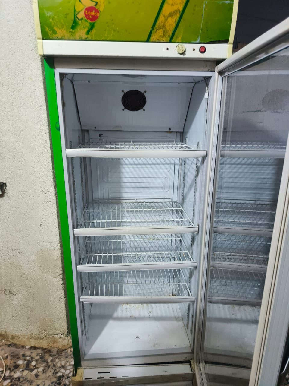 ***********
مجمدا مترتين ونص وعارضه للبيع
