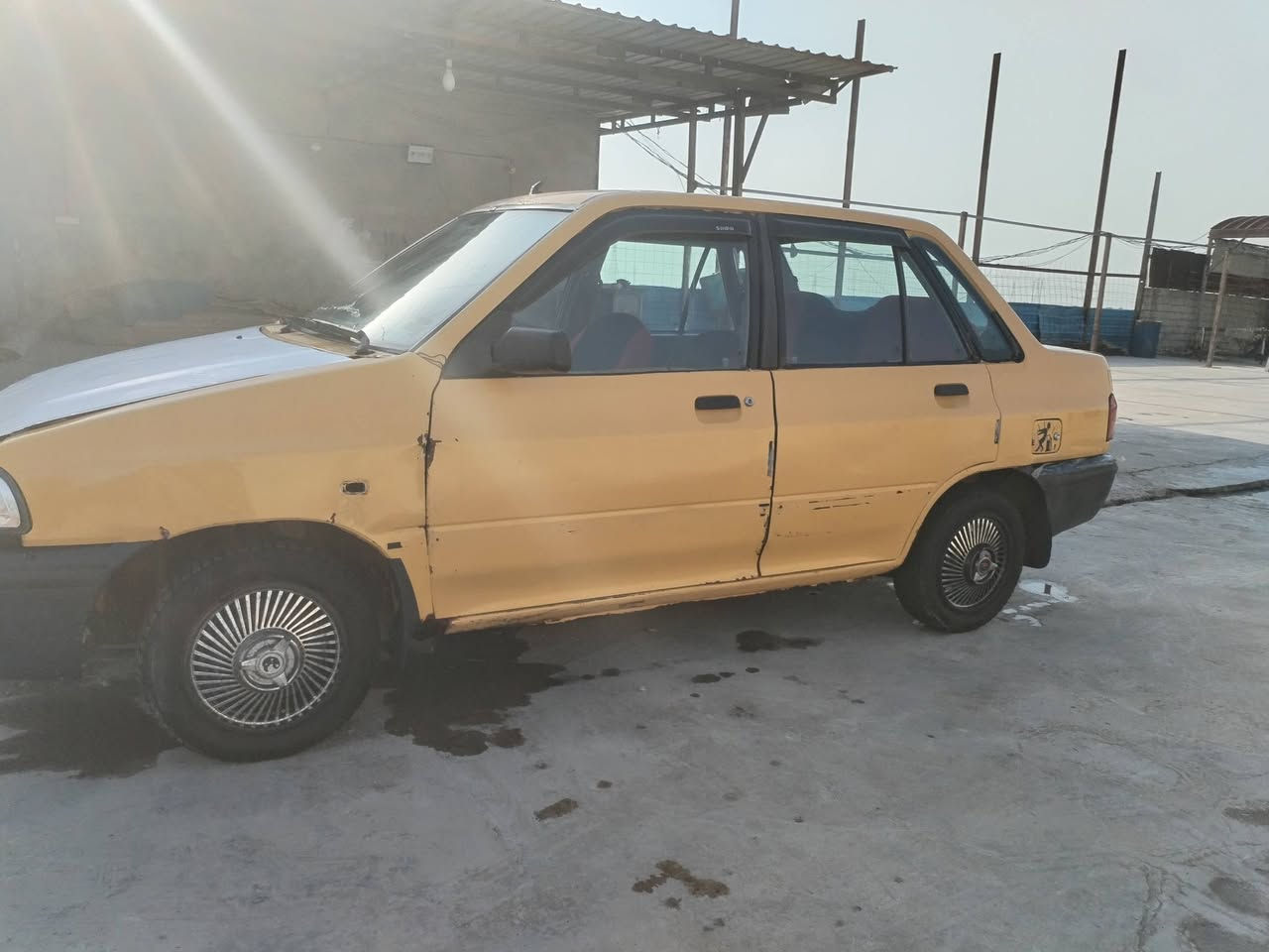 سايبه للبيع السعر مليون قفل محرك وكير جدد ع شرط تخم تاير جديد حداديه جديده رقم بغداد سنويه عضم عاج ابيع كوم حديد مسول عن السرقه والطلب مكان السياره الديوانية قضاء الشاميه ***********
