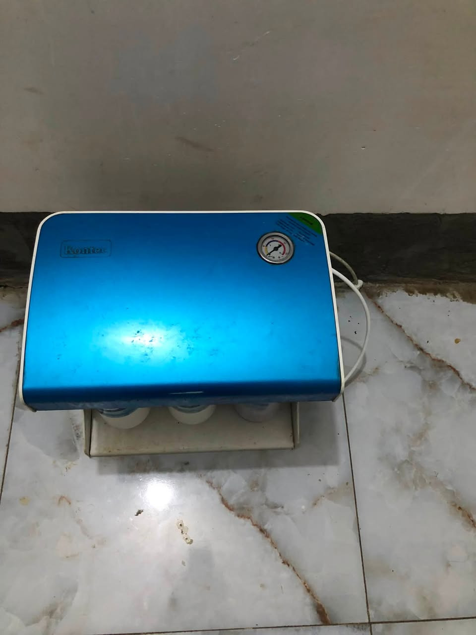 مرحبا فلاتر تصفية ماء مستعمل نضيف علفحص للبيع معة ملحقات الستفسار *********** وكو حتة شد كلشي بحسابة
