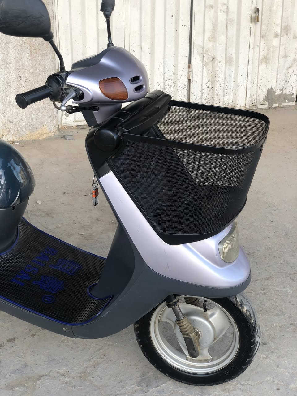 السلام عليك منغولي ام السله حاويه حاويه كله بلادي فيتر وتعال افحص سلف هندر كله شغال على وض البلادي العنوان كربلاء السعر ٧٥٠ الرقم *********** الرقم الثاني ***********
