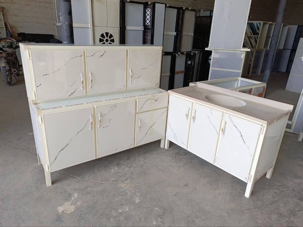 كاونتر مترونص  ارضي.وملحق مترونص  
وسنك متر و 20 سم . 
السعر 230

توصيل مجاني داخل بغداد 
) مجاني الفلوجه  كرمه صقلاوية عامريه. خالديه.
بابل   كربلاء _نجف الديوانيه 10
رمادي 15
صلاح الدين واسط. _ توصيل 25)
عماره سماوه ناصريه 30
بصره 35
للشمال 50
_________________
کەوەنتەر ئەلەمنیۆم فول مواسەفات مەتر و نیو
 و مولحەقیش مەتر و نیو  و 
سنگە مەتر و 20 مەرمەر 
 
نرخ تەنها 230 هەزار دینار


**إذا كنت صاحب هذا الإعلان وتريد حذفه لأي سبب، رجاءا أرسل رسالة إلى الدعم الفني**