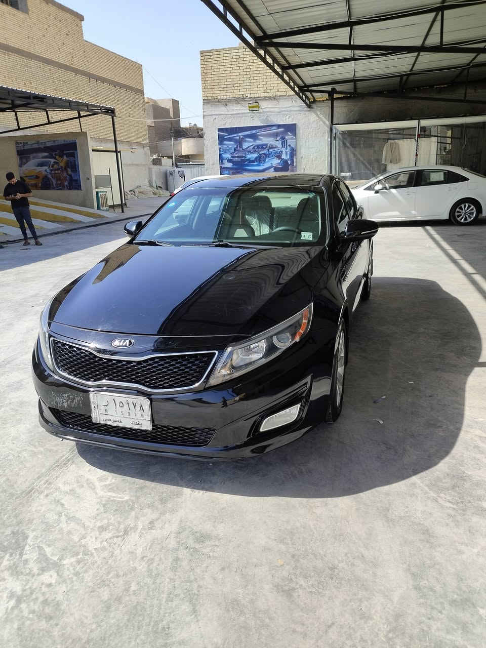 ​🚗 للبيع: كيا أوبتيما 2015 - (رقم بغداد) 🚗
سيارة مال جنّاي ، مواصفات حلوة 
​الموديل: 2015 
​الرقم: بغداد - خصوصي ( والتحويل مباشر ثاني يوم).
​المواصفات: نص فول ، تبريد ثلج، 
​حالة البدي: السيارة مظهرها الخارجي جداً نظيف (مثل الصور)، يوجد صبغ في 4 قطع خارجي فقط (تجميلي) وبدون أي حادث قوي، الشاصي واللغد سليمات 100%.
​المحرك والـگير: بحالة ممتازة وجاهزة من كلشي 
​💰 السعر المطلوب:
​110 ورقة ($11,000)
​📍 الملاحظات:
​السيارة متعوب عليها ونظيفة جداً من الداخل والخارج.
​مكان التواجد: كربلاء 
​ والسعر بيه مجال 
​📞 للتواصل والاستفسار: [*********** رقم تليفون

***********
