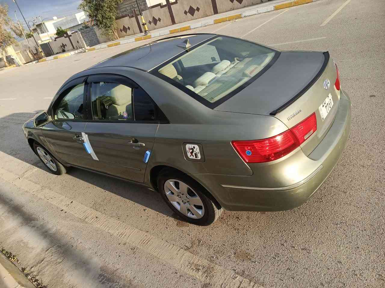 السلام عليكم رمضان كريم 
للبيع سوناتا م 10 أمريكي رقم ديالى نكليزي سنويه 28 تحويل مباشر 
سياره جديده مال جناي بيهه 4 قطع 3 تبديل بلاد 1 صبغ
بدون دواخل سونار موجود 
مكينه 4 2400 لأ صرف ولا بخار كير مكينه صدوره تخم تاير كهربائيات تبريد تتفئه كفاله 
تبريد ثلج سستم سماعات دمام صوت فول 
مكان بعقوبة السعر 103 وبيهه مجال ***********
