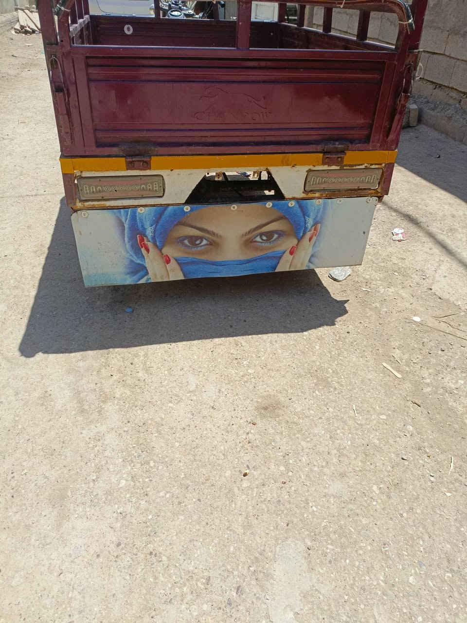 سلام عليكم ستوته للبيع المكان ديالى جديده الشط موديل 21 اوراق كامله وشراي يتصل على الرقم ***********
