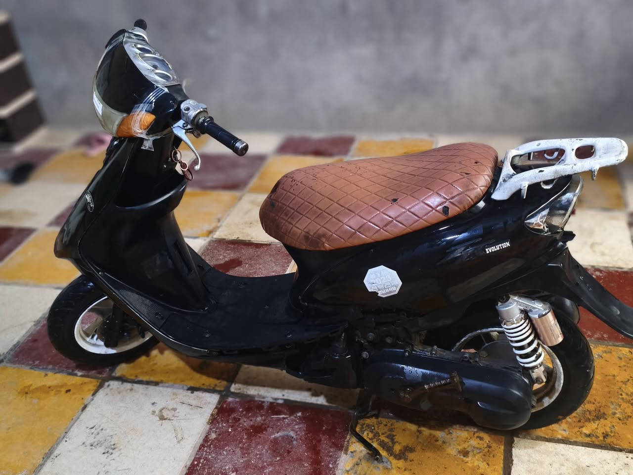 السلام عليكم عصفوريه ربع هندر تشتغل توها مجفته سلف عوزه باتري جيب باتري وفحص السعر 200 وبيه مجال
***********
