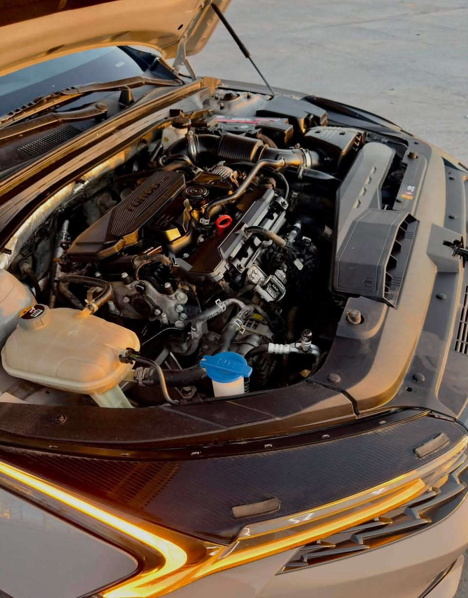 K5-GTline 2021-AWD
مراوس بجارجر 
اللون : اسمنتي سموك المميز 

المحرك : 1600 تيربو 

الرقم : بغداد الجديد بأسمي تحويل مباشر 

الحادث : بارد الباب فقط 

المواصفات : 

١) بصمة تشغيل + بصمة ابواب 

٢) تشغيل عن بعد  

٣) خمس وضعيات قيادة دفع رباعي  

٤) كاميرة 360 درجة 

٥) دواخل جلد احمر + الأرضية مبطنة جلد بالكامل 

ا٦) شاشة كبيرة ( المستطيلة مو المربعة ) 

٧) تدفئة كشنات 

٨) ابل كاربلي واندوريد اوتو 

٩) حساسات امامية وخلفية وجانبية 

١٠) رادارات امامية وخلفية وجانبية 

١١) نقطة عمياء 

١٢) نظام مانع تزحلق

١٣) مثبت سرعة 

١٤) تحديد مسار 

١٥) مخارج AUX +USB

١٦) بانوراما 

١٧) شاحن وايرلس 

١٨) اوتو هولد 

١٩) جنطة ذكية فتح تلقائي 

٢٠) تبريد بيانو 

السيارة ليبل واحد بدون تبديل اي قطعه بيهه بارد فقط

السيارة نظيفة وجديدة بكل معنى الكلمة وتعال وشوفها بعينك 🤍

ماشية 45 الف ميل 

مكانها الأنبار الفلوجه 

للأستفسار : ***********
