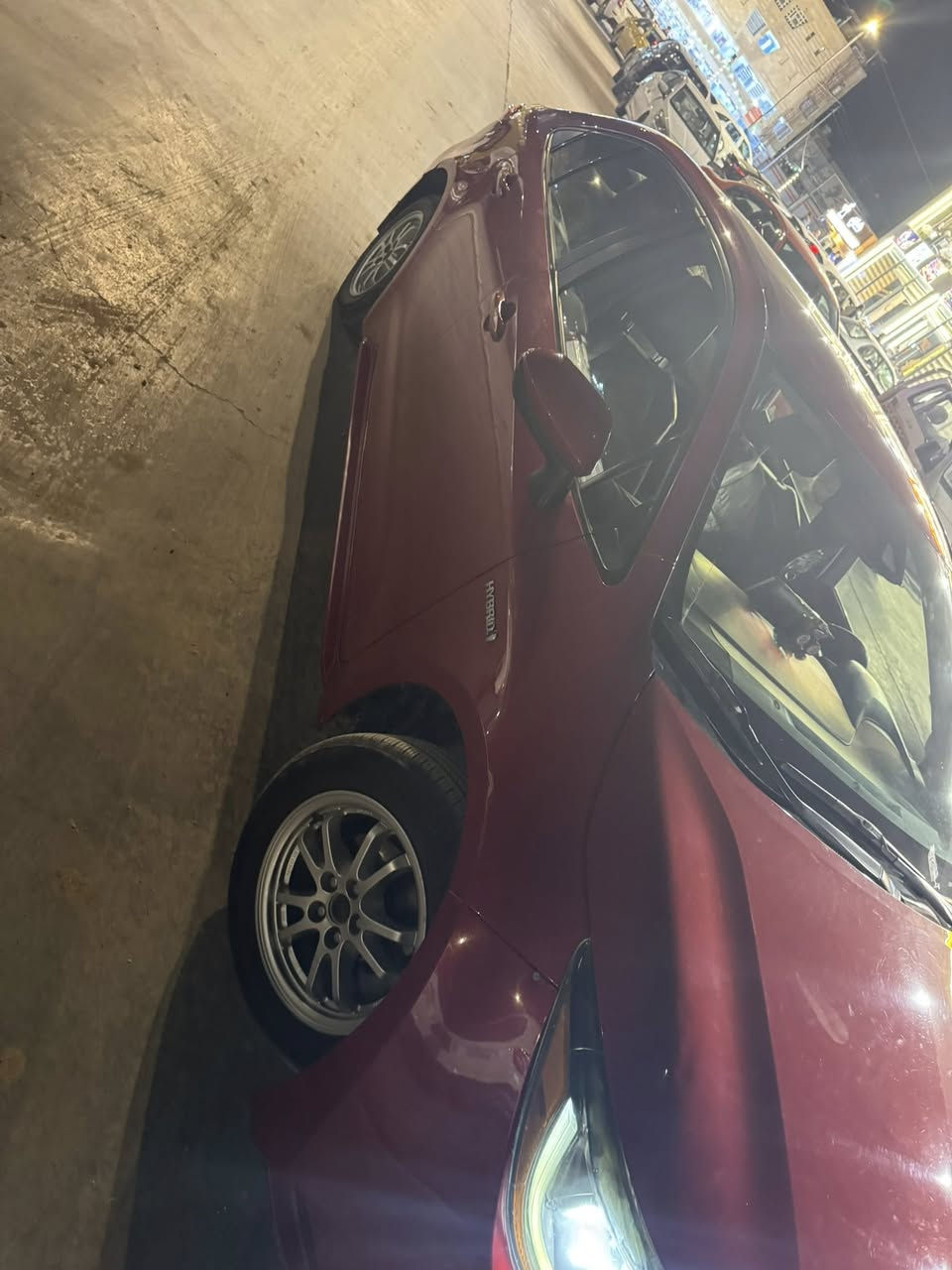 كورلا هايبرد 
شاشه الدشبول حجمه كبير 
كامره
رادار
حساسات

بانزين +كهرباء تمشيك 1000 كيلو متر 
تحديد مسار
بصمه 
مثبت سرعه
هاند بريك كهربائي
تحكمات ستيرن 
وضعيات قياده  سبورت ،وعادي ،واقتصادي 
مانع تصادم
البطاريات ليثيوم وبيه ضمان 10سنوات
مانع انزلاق

السياره وارد امريكي وصور الحادث موجوده


**إذا كنت صاحب هذا الإعلان وتريد حذفه لأي سبب، رجاءا أرسل رسالة إلى الدعم الفني**