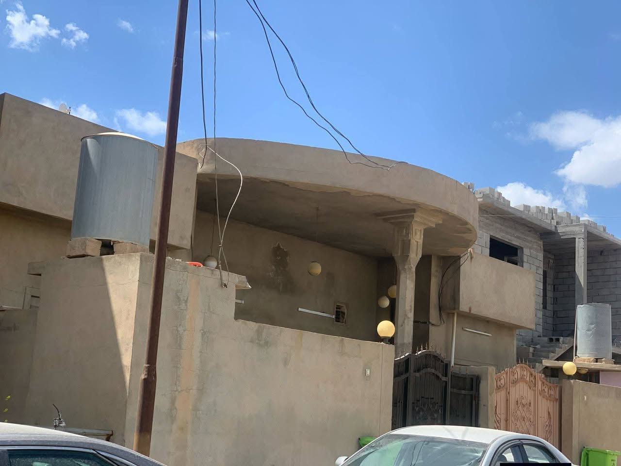 بيت للبيع ، طابقين
150 متر ، طابو ، حي حطين /3 (( الشوقيات ))
يحتوي على استقبال +مطبخ+هول وسط +غرفه طابق ارضي +غرفه طابق ثاني +مجمع درج  ،، واظح بالتصوير السعر 72وبي مجال 
للمعلومات
((*********** )) ،، (( *********** ))
