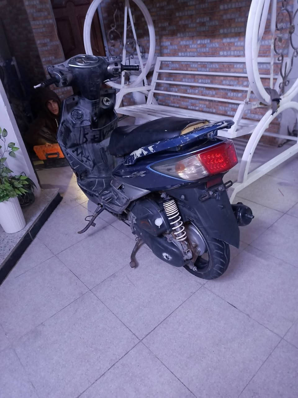 سلام عليكم سكنس فحل نوزل خطين دراجه مكينه ممفتوحه كهربائيات شغاله كامله الدراجه يرادله تنضيف للجويتر السعر 550عنوانب بغداد زعفرانيه رقم الهاتف ***********واتساب
