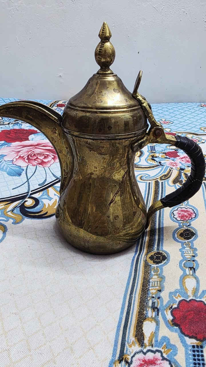 السلام عليكم
دله بغدادي مصب حجم ٢٥ باله غير مستخدم 
صناعه سوري الثقيل ٢ ملم 
٣٠ الف وبيهه مجال 
عنوان بغداد / شعب


**إذا كنت صاحب هذا الإعلان وتريد حذفه لأي سبب، رجاءا أرسل رسالة إلى الدعم الفني**