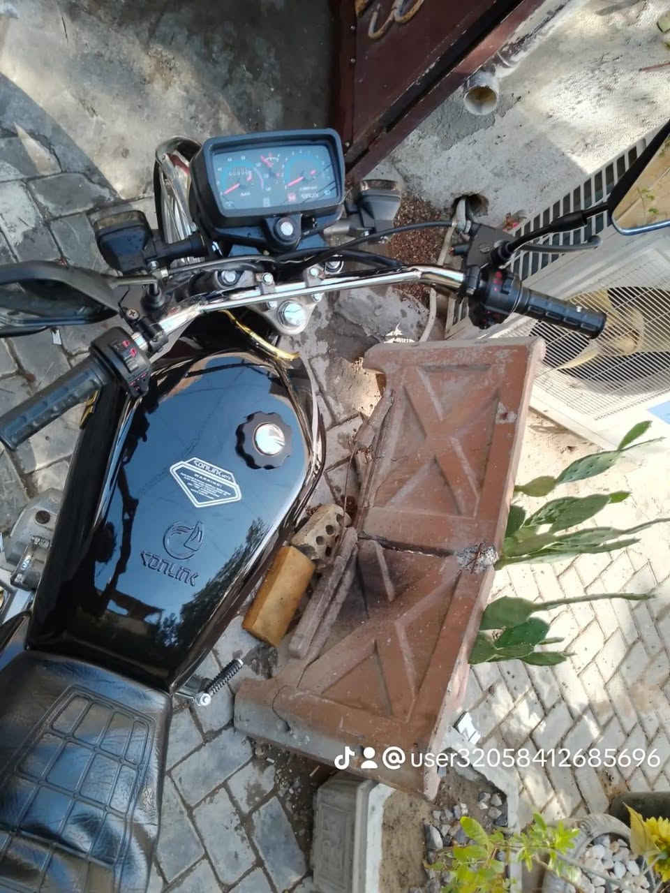 السلام عليكم ايرانيه للبيع 2021 كفاله عامه منشاصي من الماكينه من موضوع دهن طائرات جده كله شغال دراجه ب 650 وبيها مجال مكاني بغداد الاعظميه متواجد على الرصيد وعلى الواتساب ***********

