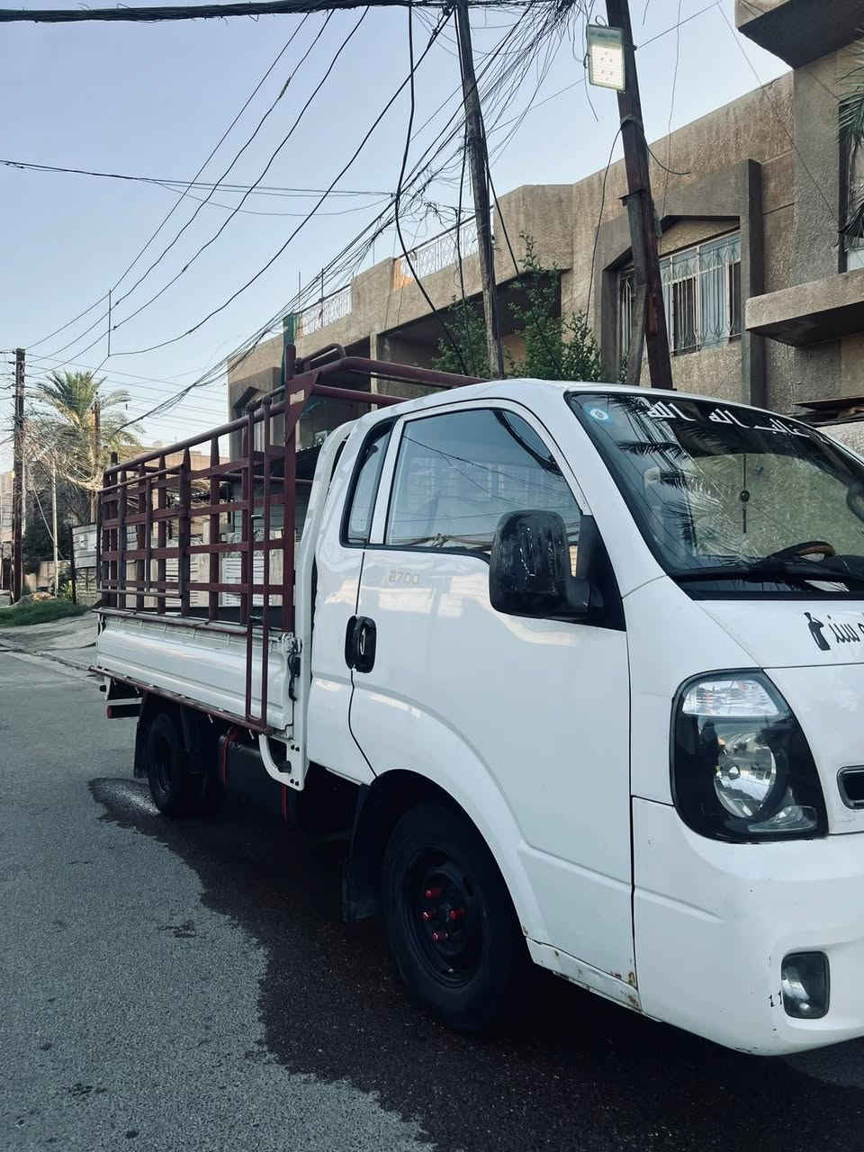 للبيع موديل ١٣ كشر مقفول من ظربه وصبغ وشاصي  تخم تاير باتري رقم الجديد بااسمي تحويل مباشر فقط بيه بخار المكينه  السعر مع محجر ١٠٨ وبيه مجال قليل ***********
