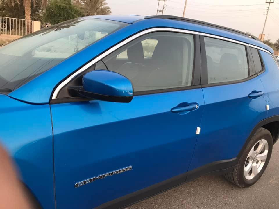 جيب كومباس موديل 2018
فول مواصفات عدا الفتحة 
فور ويل  
بصمة ابواب
بصمة تشغيل 
تشغيل عن بعد
كامرا خلفية
هيتر مراية جانبية 
كشناه جلد تدفئة
بية ضربتين جاملغ امامي عكسرالسايق او جاملع خلفي بارد فقط بدون صبغ 
سيارة حرة راعية باحلة  باقي بس تحويل 
مستعجل ع بيعة كلش الشراي يتصل وانه بلخدمة 
***********
