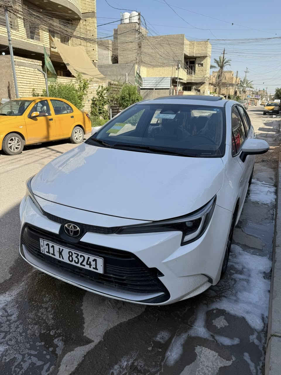 🔥 للبيع: تويوتا هايبرد 2025 - زيرو
السيارة بحالة الوكالة (لوووك) - سبير مانزل
• الموديل: 2025.
• العداد: 30 كم فقط (جديدة تماماً).
• المواصفات: فول مواصفات (فتحة سقف، شاشة كبيرة، بصمة تشغيل، بصمة أبواب، رادارات، تبريد لمس، لايتات LED، ويل كب بلادي مميز).
• الحالة العامة: السيارة جديدة جداً، الكراسي مغلفة بنايلون الشركة، السبير لم يستخدم.
• الضرر: تعديل بارد بسيط جداً في "الخشم" (موضح بالصور ولا يؤثر على جمالية أو أداء السيارة).
• الرقم: بغداد (الرقم الألماني الجديد) والتحويل مباشر باسمي.
📍 التفاصيل المالية والموقع:
• السعر: 147 ورقة (شدة و47 ورقة) وبيه مجال بسيط جداً.
• الموقع: بغداد - الزعفرانية.
• للتواصل: ***********
