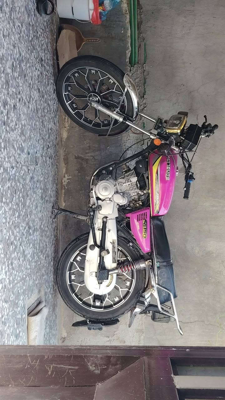 سلام عليكم دراجه اوراق اصولي سبع اوراق بوجهك للترقيم مكينه نضيفه كامله مكملة كهربائيات كاملة 
السعر 950 وبيهة مجال 
العنوان الكوفه حي الصدر الثالث


**إذا كنت صاحب هذا الإعلان وتريد حذفه لأي سبب، رجاءا أرسل رسالة إلى الدعم الفني**