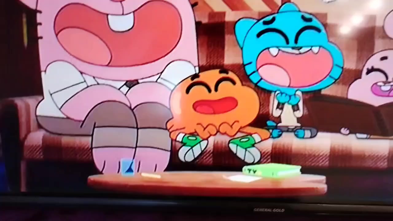 شاشه حجم  32للبيع مكان الغزاليه 
***********
