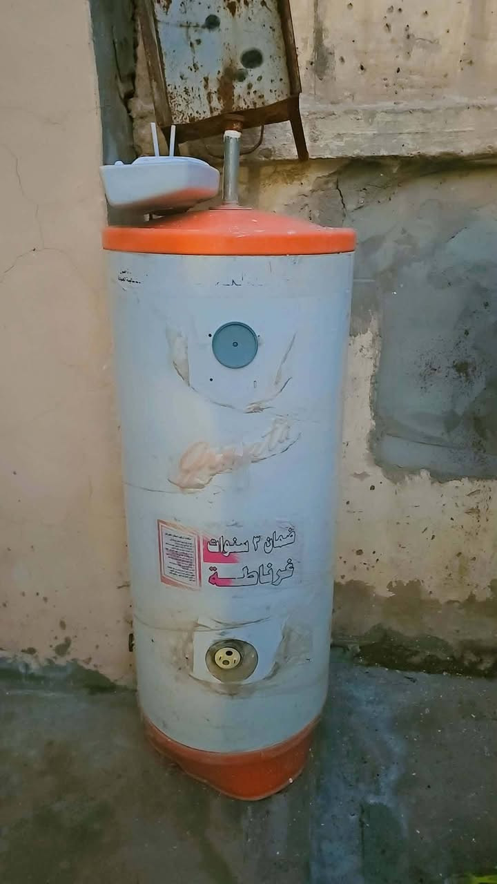 تخم مليون . كاونتر ب ٣٥٠ . سخان مع هيتر ب ٦٠ تنور ب ٢٥ . ميز مع ٦ كراسي ب ١٠٠ مبردة ب ١٥٠ ديوان ب ٣٥٠ مغسلة بيضة ب ٣٥ مغسلة سودة ب ٦٠ كامرات ب ١٠٠ غسالة ب ١٠ مكينة خياطة ب ٢٠٠ ميز بلازمة ب ٢٥ 
العنوان بيجي الشراي يجي خاص


**إذا كنت صاحب هذا الإعلان وتريد حذفه لأي سبب، رجاءا أرسل رسالة إلى الدعم الفني**
