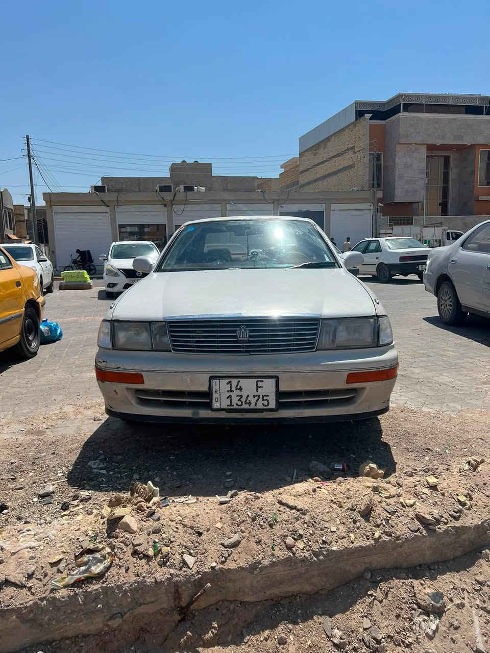 السلام عليكم
بطة متصل موديل 1992 سنوية تنتهي 2027 سيارة حلوة دواخل نظيفة  ومرتبة مكينتهه 2500 كلش حلوة حدادية منفوضة سيارة ما نقصهه شي تجي وتشوف كلشي بيهه البدي بي صدعات ما اكفلة يعني سعرهه 55 وبي مجال للشراي مكاني البصرة شط العرب الكباسي ***********@
