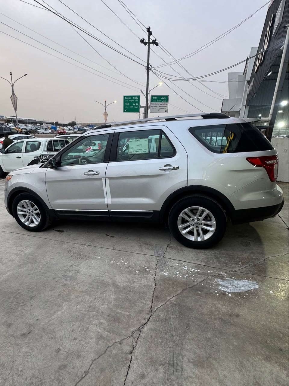 سلام عليكم:://كوردى و عربي
فورد اكسبلور خه ليجى سفر شه ريكه ى نيڤا موديل 2011
بى سبوغه تنها 3 بو 4 جى تعديلى هه يه 
فول  مواسه فاته تنيا ده بل اكسل و بسمه نيه
مواسه فات مه كينه 6V پستونه ناو زه رده سى ريز كوشن +كوشن ساردى و گه رمى + كوشن جلده ته بريد مركه زى + ته بريد له مسه 
پانو رامايه  سندوق شه فته  شاشه گه وره يه 
كودى سه ر ده ر گاى هه يه 
سعرى 138 مجالى كه مى هه يه:/شوين كه ركوك
***********
***********
سلام عليكم 
فورد اكسبلور خليجي صفر شريكت نيفا موديل 2011
بيدون صبغ بس 3 لو 4 مكانات برد 
فول مواصفات بس بيدون دبل اكسل و بصمه 
موصة فاتها مكينة 6V سلندر داخل اصفر 7 راكب تبريد مركزي كوشنات تبريد و تتفيئه و + جلد..تبريد لمس  
بانو راما سندوق شفت تحكمات ستيرن جيهتين شاشه كبير   سماعات صاينك 
سعر 138$ بي مجال بصيط:/مكان كركوك 
***********
*********** كركوك, العراق
