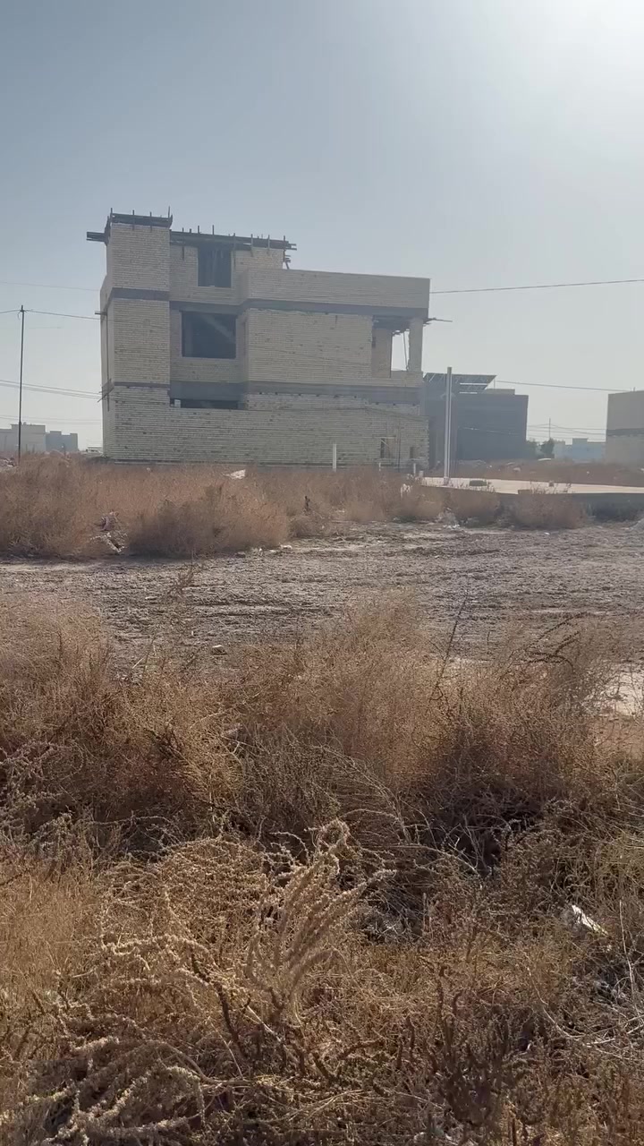 السلام عليكم ورحمة الله
قطعة ارض للبيع طابو صرف سكني
على دائرة تسجيل عقاري البياع 
رقم العقار ١٤١٥٨ 
المقاطعة ١٠/٢ اراضي المالكي خلف كفاءات السيدية
المساحة ١٥٠ متر 
واجهة ( ١٠ متر) نزال ( ١٥ متر)
قطعة حلوة ومناسبة بالبناء والخدمات 
السعر كاملة ١٣٢ مليون مع المجال
ونبيع منها ٧٥ متر بسعر ٦٧ مليون مع المجال 
الي عنده قطعة يتصل ع الرقم او يتفضل ع الخاص ونعرضها اله يحب بيع سريع او نعرضها للجناي 

*********** واتساب
*********** واتساب
