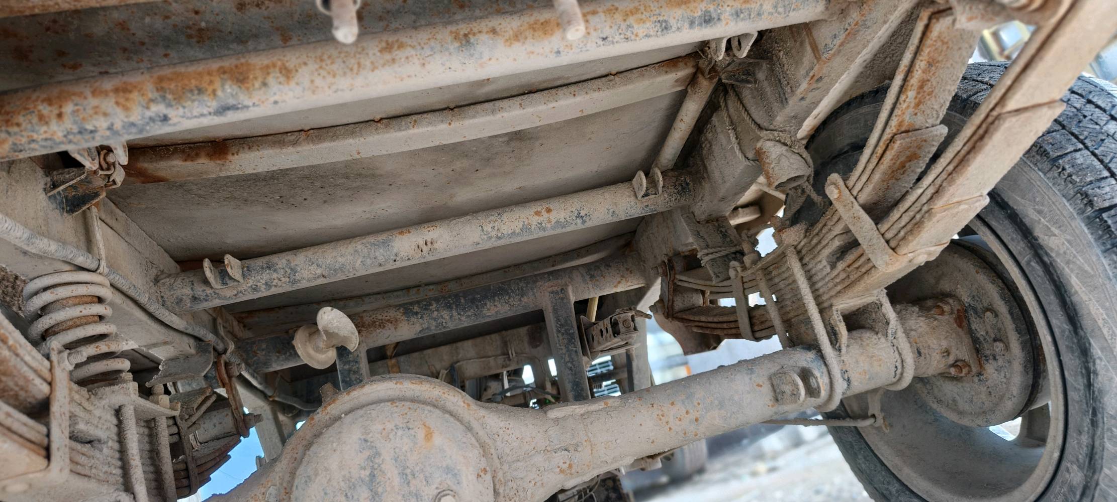 ستوته جمرا موديل اوراق 2018 ستوته مال كراب تشتغل عله باب الله بيهه نكرة سلف كهربائيه شغاله الدبلات شغاله باتري شغال هورن شغال ضفيره جديده المحرك كايم تنقص دهن بس تمشيك لو تروح بيهه لياسين خريبط ماتوكفك بس تنقص تجملها دهن عراقي وين تريد تروح توديك البليت الثخين سعرها 950 وبيهه مجال مكاني ابو الخصيب يوجد وتساب ***********