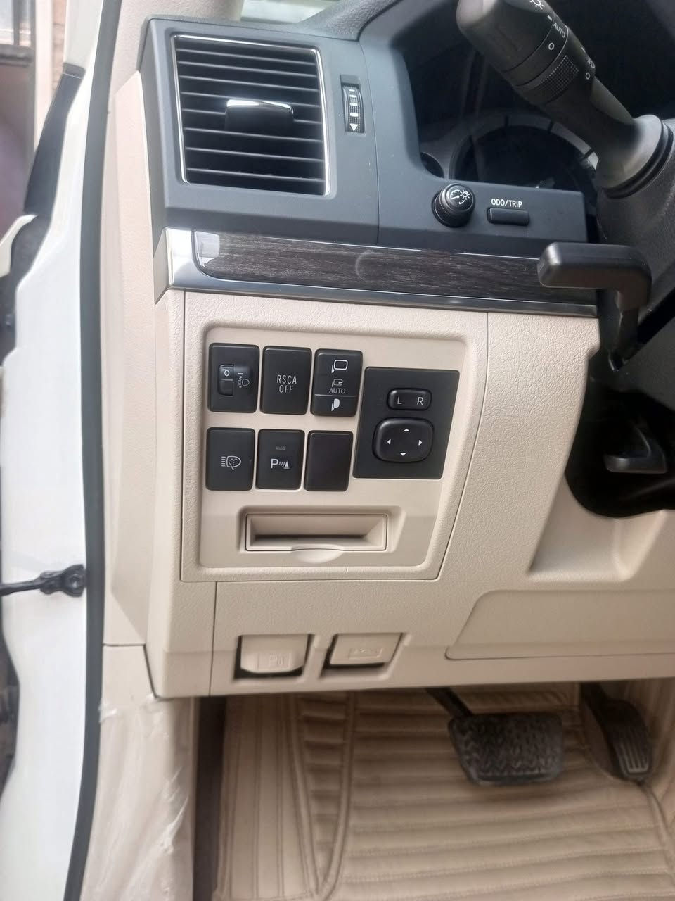 � للبيع لاندكروزر 2020 GXR 🚘

✅ ساز باب أول
✅ ماشية 59 ألف كم
✅ رقم بغداد دولي
✅ سنوية جديدة
✅ السيارة باسمي مباشرة
✅ نظيفة وجاهزة للفحص

📞 للاستفسار:***********
