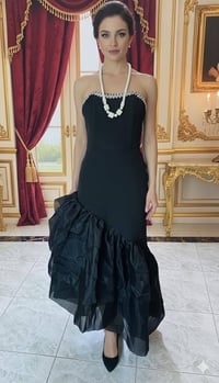 فساتين سهرة • ألوان أحمر أبيض أسود • مقاسات ٣٨-٤٤