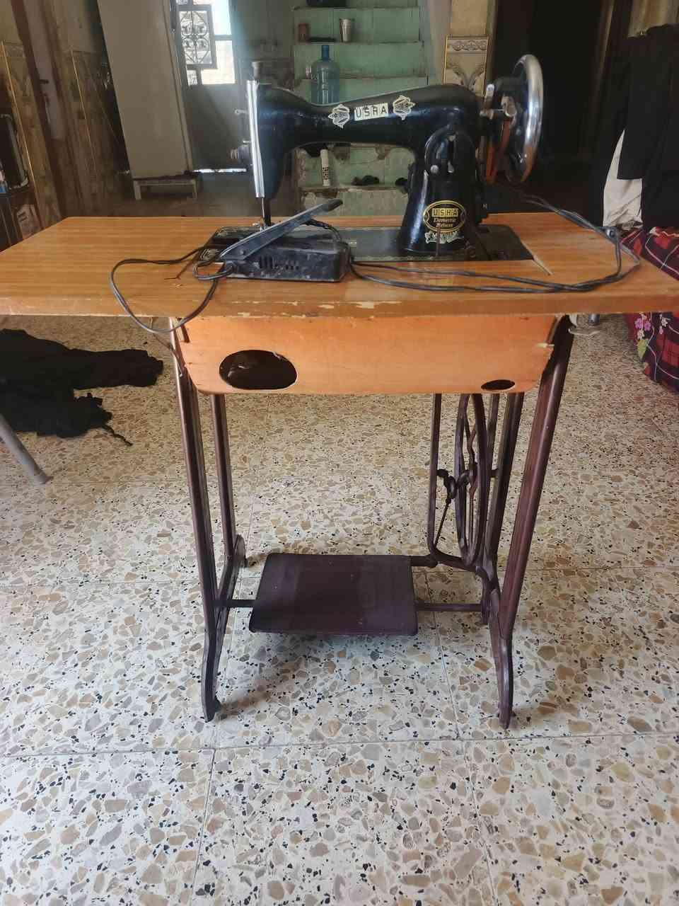 مكينه خياطه توشا فول نضافه ما ناقصها برغي ب١٠٠ وبيها مجال
الهاشميه حي العسكري خلف مدرسه المستنصريه 

***********
