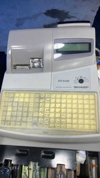 للبيع كاشير شارب ياباني  07702504108