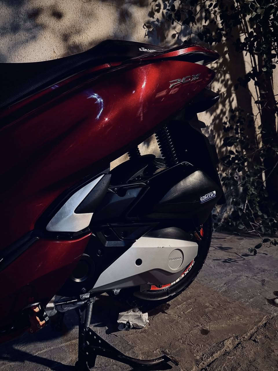 السلام عليكم  pcx ياباني دراجة جديدة لوك ماشية ١٩ الف (الياباني) غني عن التعريف دراجة كفالة عامة من مكينة وكڤرات
*********** 
بغداد مدينة الصدر
