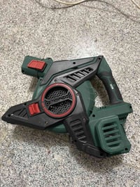 بلور هواء • مكنسة