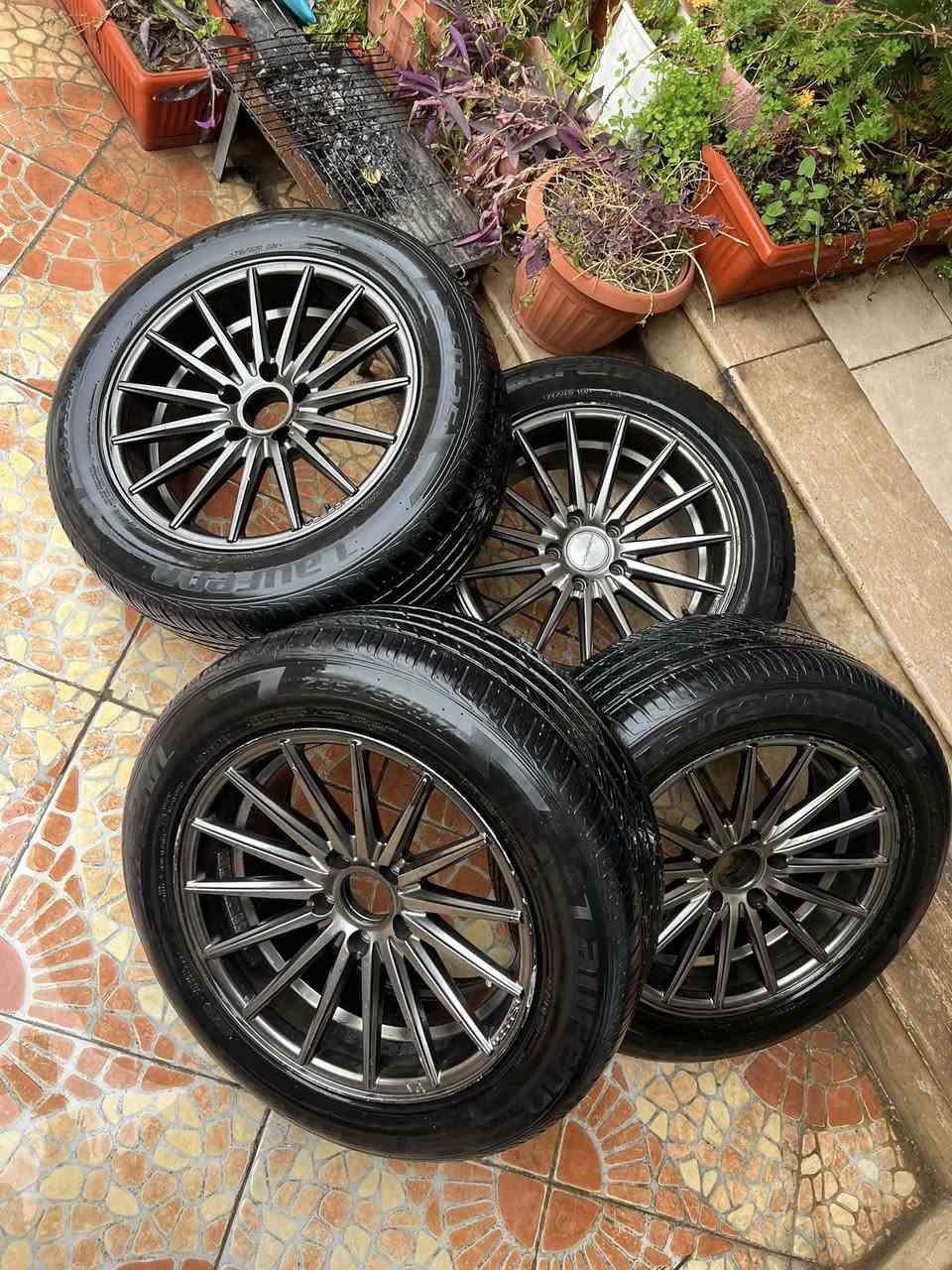 وياله حجم ١٧ فويسن مكفول من كلشي ويا تايرات كلش كلش نظيفه سعر ٣٧٥ الف مكان دهوك


**إذا كنت صاحب هذا الإعلان وتريد حذفه لأي سبب، رجاءا أرسل رسالة إلى الدعم الفني**