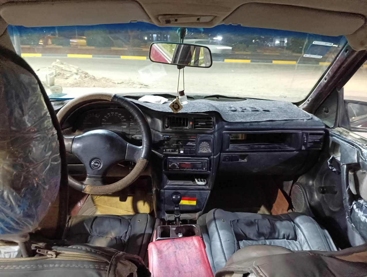 السلام عليكم شباب فكتره للبيع موديل 1989رقم كربله نكليزي سنويه ال26مشروع وطني غرامات مرور مصفره تحويل مباشر ثاني يوم مكينه وكير بل كارتون مكفولات حداديه جديده تخم تاير جديد دواخل نضيفه كهربايات كله شغاله سياره جاهزه حلوه ونضيفه خير من الله مال عيشه كبل لشارع سياره مال جناي متعوب عليها السعر 26وبيه مجال حك الجيه مكاني بابل الحله مامتواجد عل فيس هاذه رقمي الاستفسار انتصل وتدلل***********
