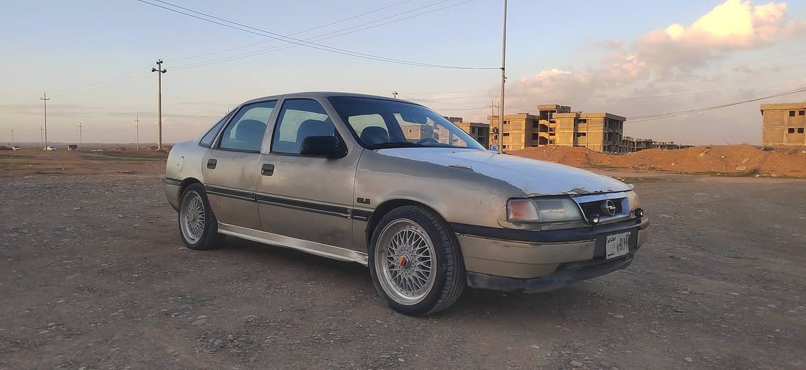 ئۆپل 
مۆدیل 93
مەکینە 20
گیرعادی 
گەرمی فلجەو لایت بەشەرت 
علوجە مالی کەس نیە بەشەرت 
ژم *********** السليمانية, العراق
