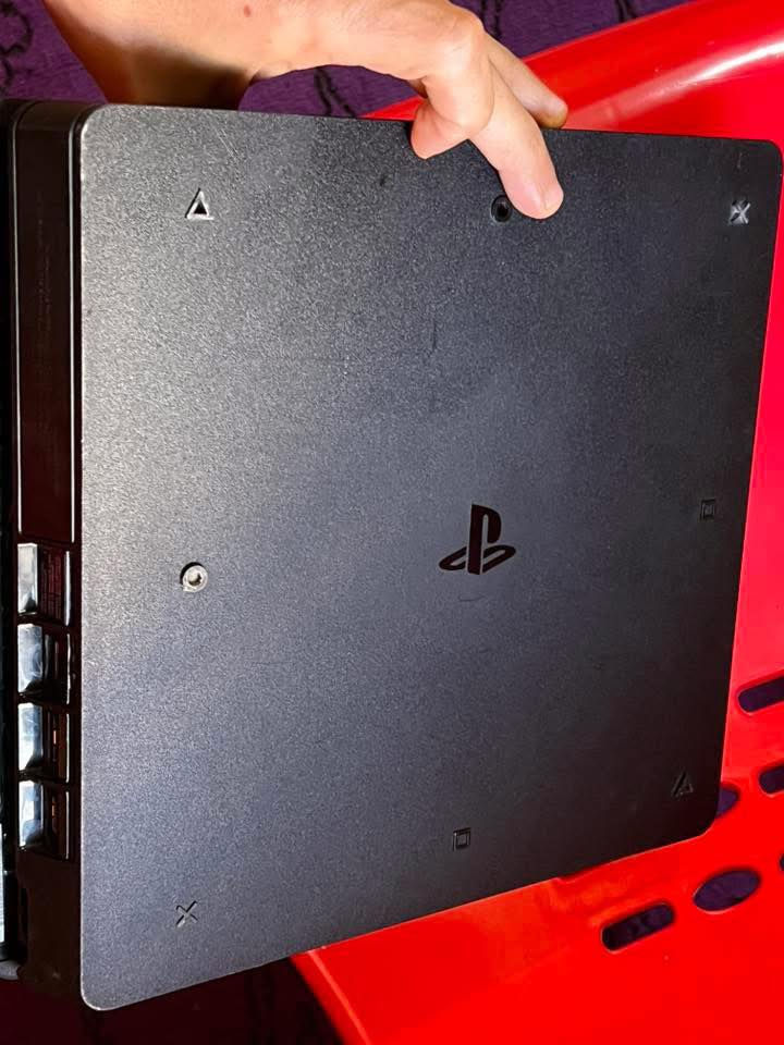 بلـي 4 سلم ذاكره 1 تيره اون لاين جديد ما مستخدم هواي للبيع


**إذا كنت صاحب هذا الإعلان وتريد حذفه لأي سبب، رجاءا أرسل رسالة إلى الدعم الفني**