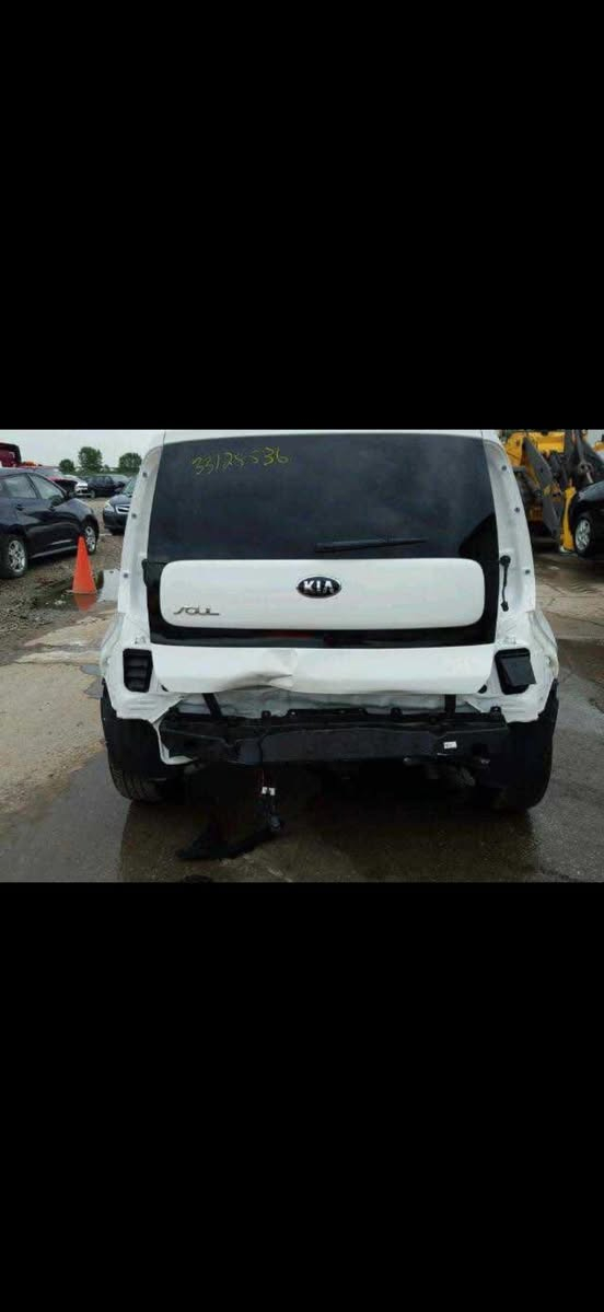 كيا صول للبيع ٢٠١٦ ماشيه35 حقيقي حادثها هذا البسيط بسمي سنويه ورقم جديد محرك ١٦٠٠ العنوان بغداد قرب جامع النداء السعر 125 ورقه ***********
