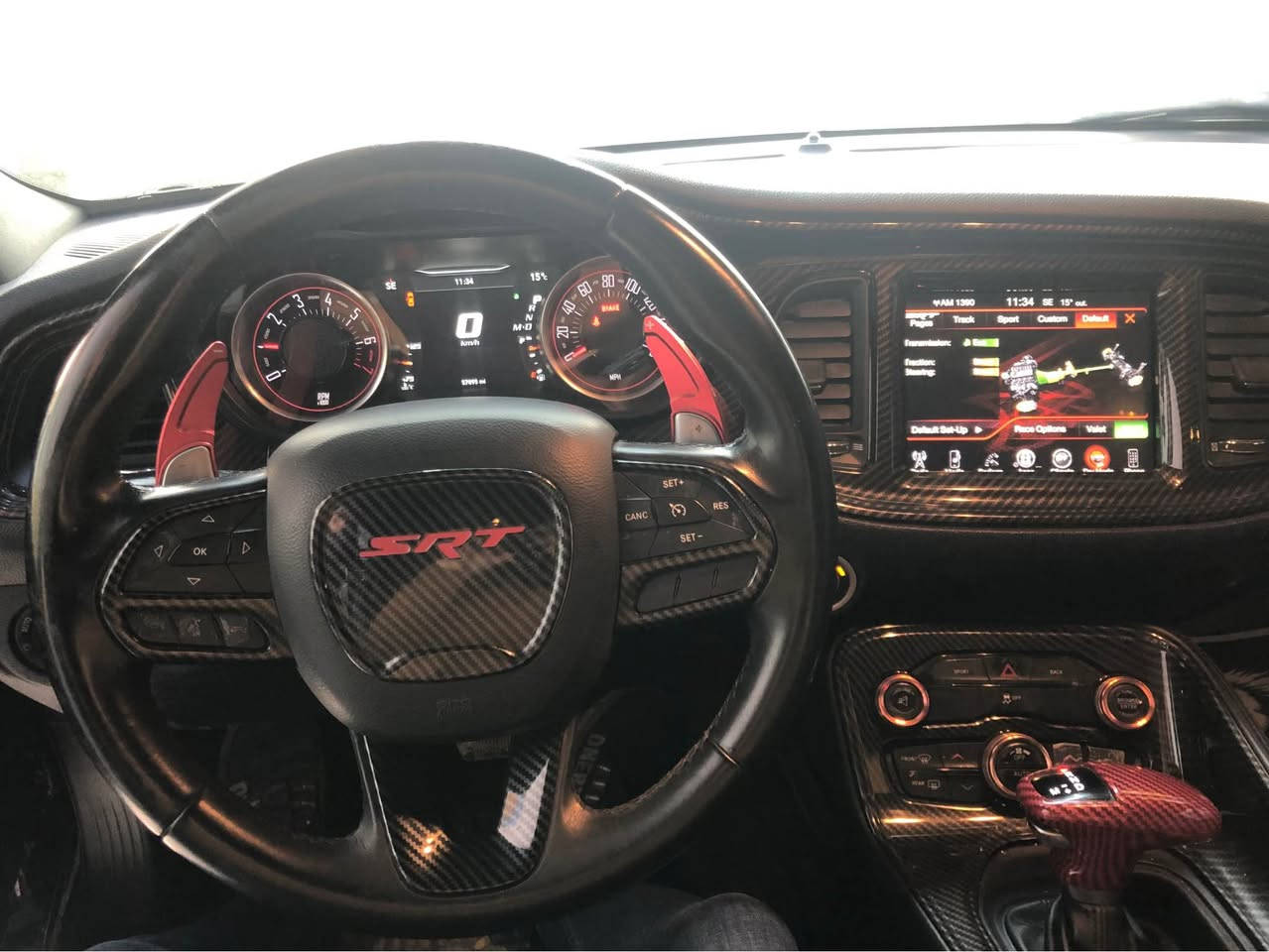 سلام و عليكم 
دوج جالنجر V6
موديل 2016 لون مميز 
صبخ بي قطعتين جاملخين امامي فقط
بدون لغد بدون ايرباك بدون شاصي شرط
سياره ماشيه 57ميل  
سياره بي هوايه اضافات 
ويل نجمة كروم شكل جديد 
لايتات متغير الوان  تحكم بل موبايل 
شوته اصلي و برمجه كامل 
دواخل كوله كاربون فايبر 
جناح  دفيوز دوسه سكوب مثلثات صالنصه روباعي 
سياره كير محرك اكسل كوله بشرط برغي مامفتوح
دعاميه لل دعاميه بشرط بدون اي مصرف 
سياره بطاقه بنزين 
رقم سنويه كوله جديد  باسمي تحويل ثاني يوم
سعر 170بي مجال قليل 
مكاني كركوك 
رقم موبايل *********** كركوك, العراق
