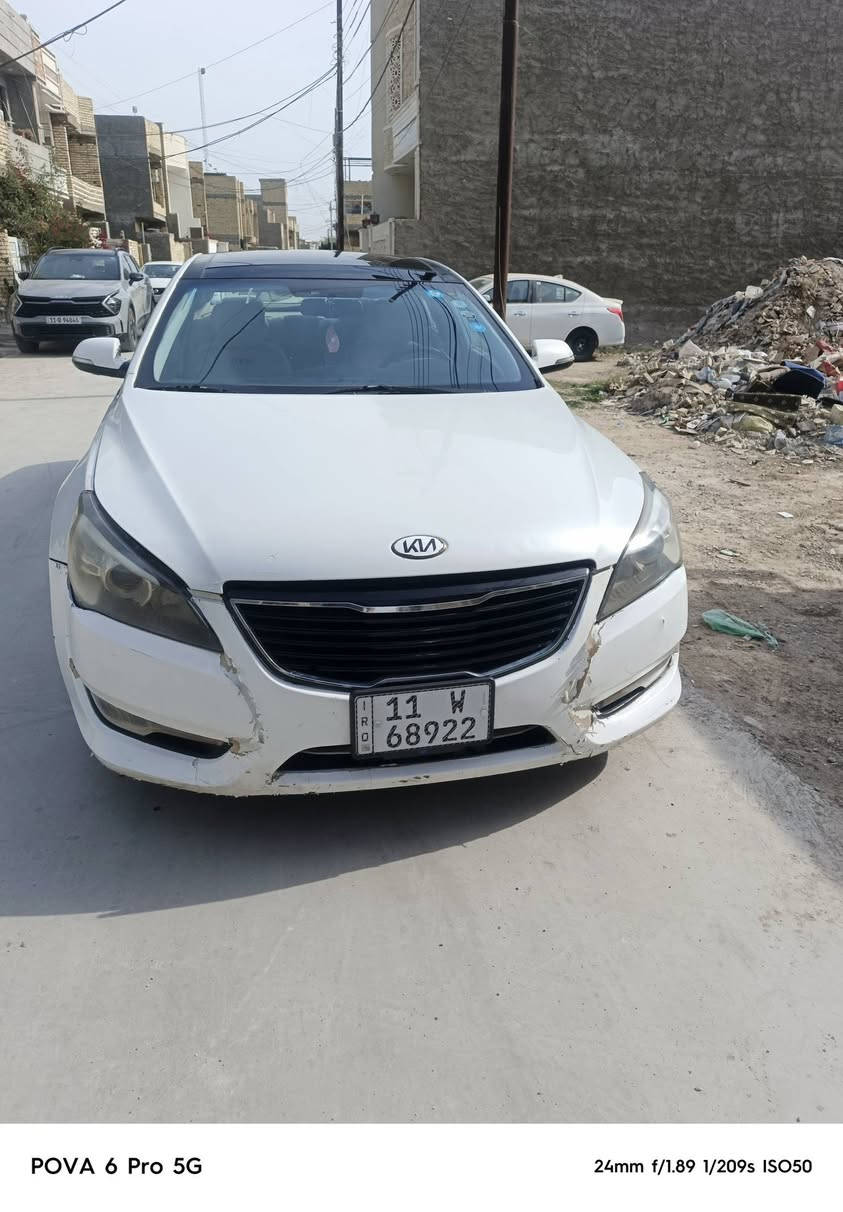 كيا كادنزة موديل ٢٠١١
سيارة فوول عده للبصمه مصبوغه عام بيها قمارة مبدله 

سيارة جاهزة من كلشي 
سعرها٧٧وبيها مجال 

***********
علخط واتساب فقط مامتواجد علفيس
