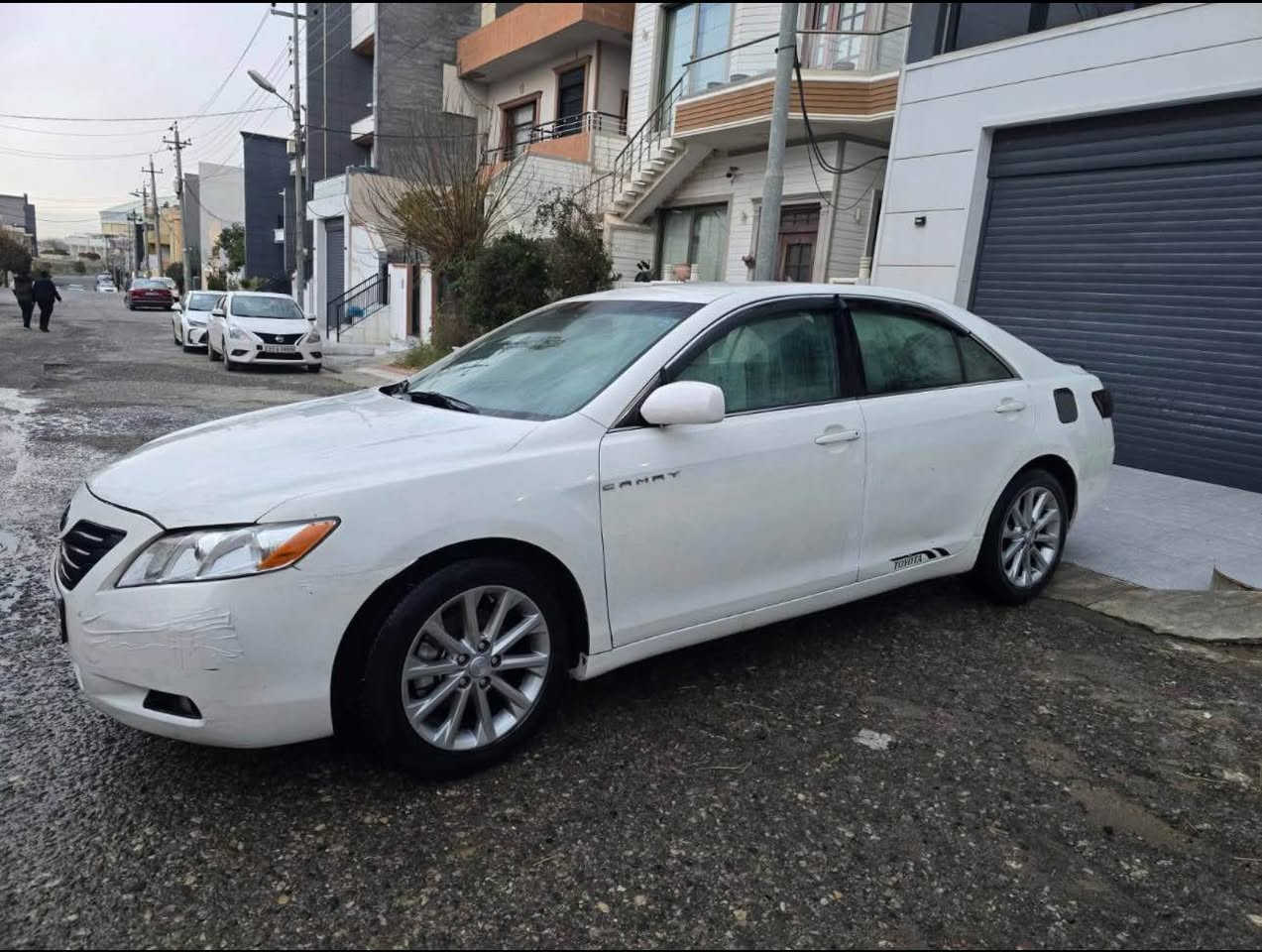 كامري 2009 Le  
سنويه 2026 شهر 4
رقم سليمانيه انكليزي جديد
بطاقة بنزين بيها
بيها قطعتين و نص صبغ 
سونار موجود بلمنشور 

ترايها حيل حلو متصرف 
عليها الف جاهزه 

للبيع نقد فقط :::
السعر 105 وبيها مجال
محرك 4 سلندر  
ماشيه 173 الف كم
گير والمحرك بشرط ما مفتوح 
 
كير اوتماتيك  
صدر جديد _ تايرات جديده
تبريد و تدفئه شغال 
كهربائيات كلها شغاله
جام كهرباء _ مرايه كهرباء
سنتر لك _ مرايات كهرباء

(مكاني كركوك دةروازه )

***********
*********** واتساب
سعر 105 وبيها مجال كركوك, العراق
