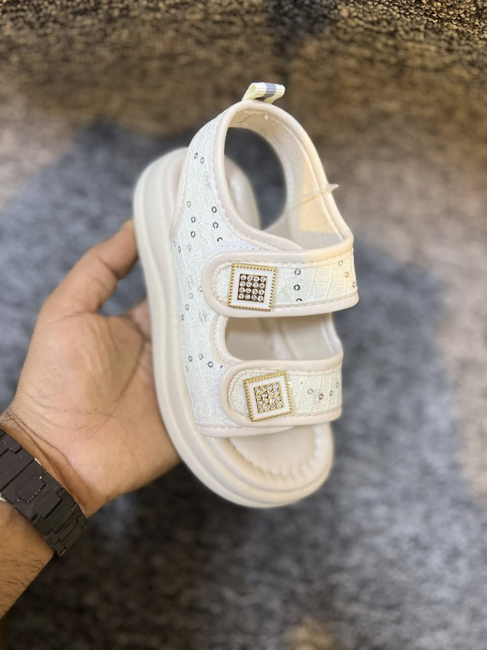 ب 8 قطعتين ب 15 الف 🔥🔥
صندل بناتي طبي  كوالتي عالي قياس من 26/36
توصيل داخل الكوت وجميع المحافظات 🛵

كوت داموك شارع عماره كاظم عبيد مقابل شارع ام مياده ✅


**إذا كنت صاحب هذا الإعلان وتريد حذفه لأي سبب، رجاءا أرسل رسالة إلى الدعم الفني**