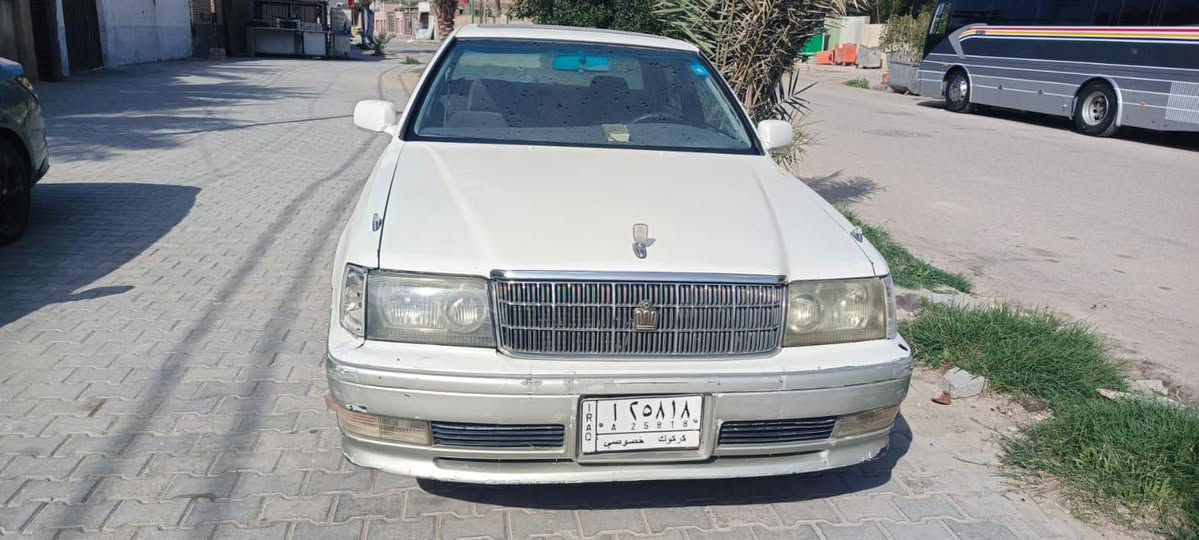 راس الثور 1996
مكفوله مدفوع كمرك 
فول فتحه 
مكينه بطه 3000
السعر 78
عنون نجف كوفه عباسيهً
***********
