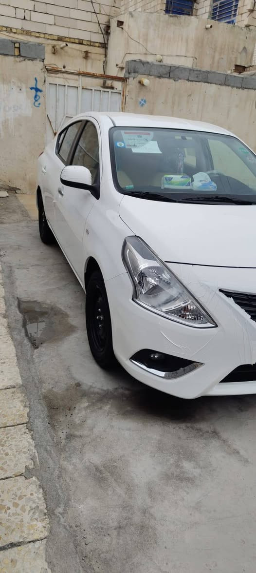 السلام عليكم
نيسان صني هندي أبو البليته الزركه 
 كفاله وضع الشركه ماشيه 11 الف 
رقم بغداد حره  سعر 131 بيه مجال قليل كلش 
سياره جاهزه مكان ذي قار 
***********
