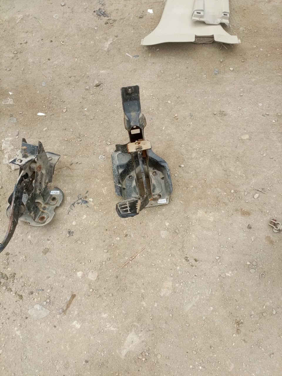 باقيات بس ذني الغراض. قيم بل يرضه الله ..توصيل بس عن الكراج..***********..مكان دوانيه
