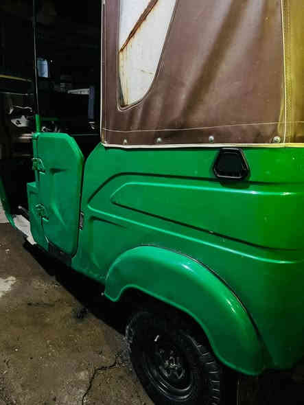 السلام عليكم تكتك البيع 21شهر9 معمره دوسات مبدل زنجيل وكلجات 
***********
