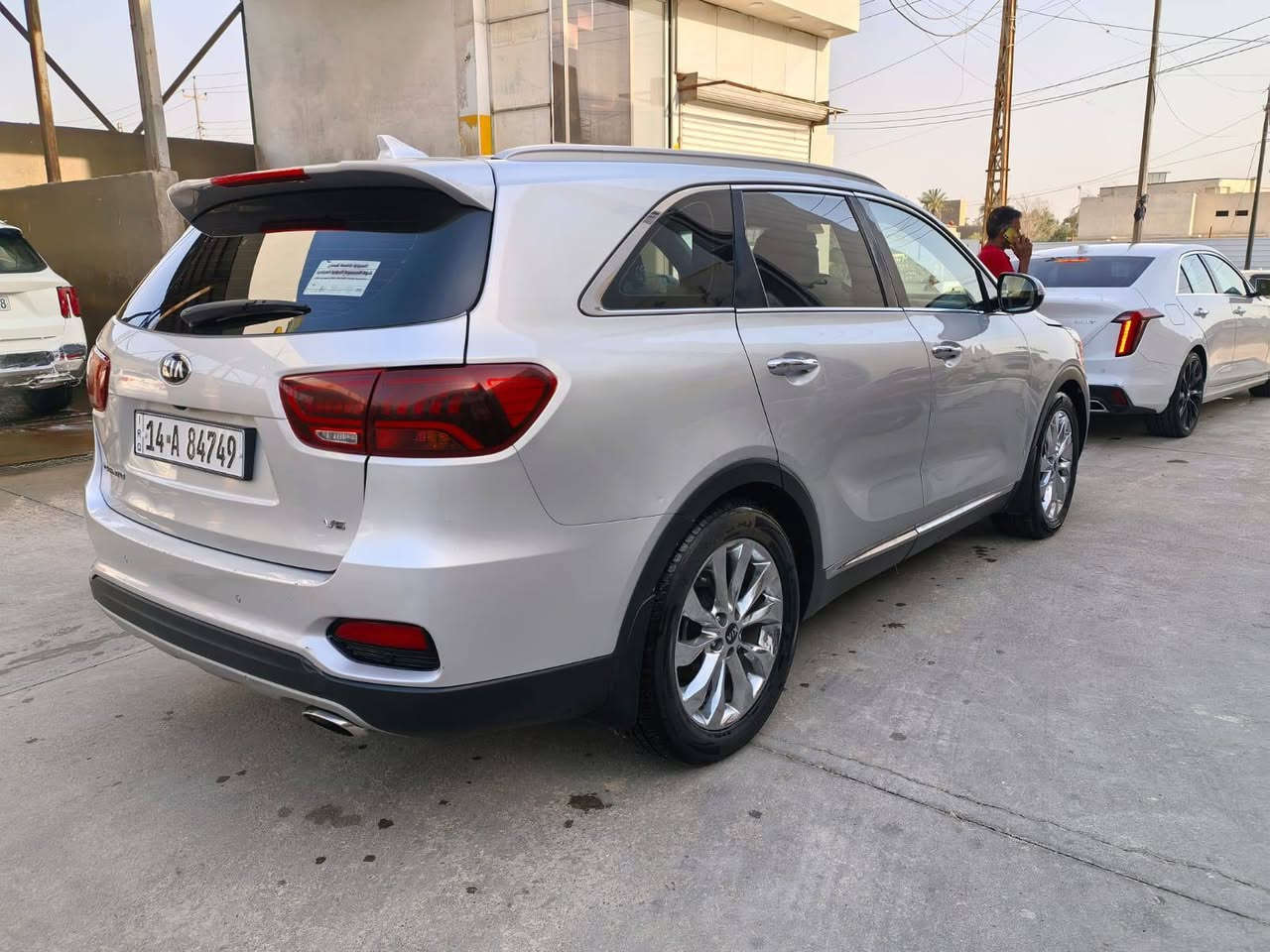 مديل ٢٠  سياره خليجي  بيه ٣ قطع صبغ  بيه جاماق بنيد  الاستفسار عله هذا رقم ***********
